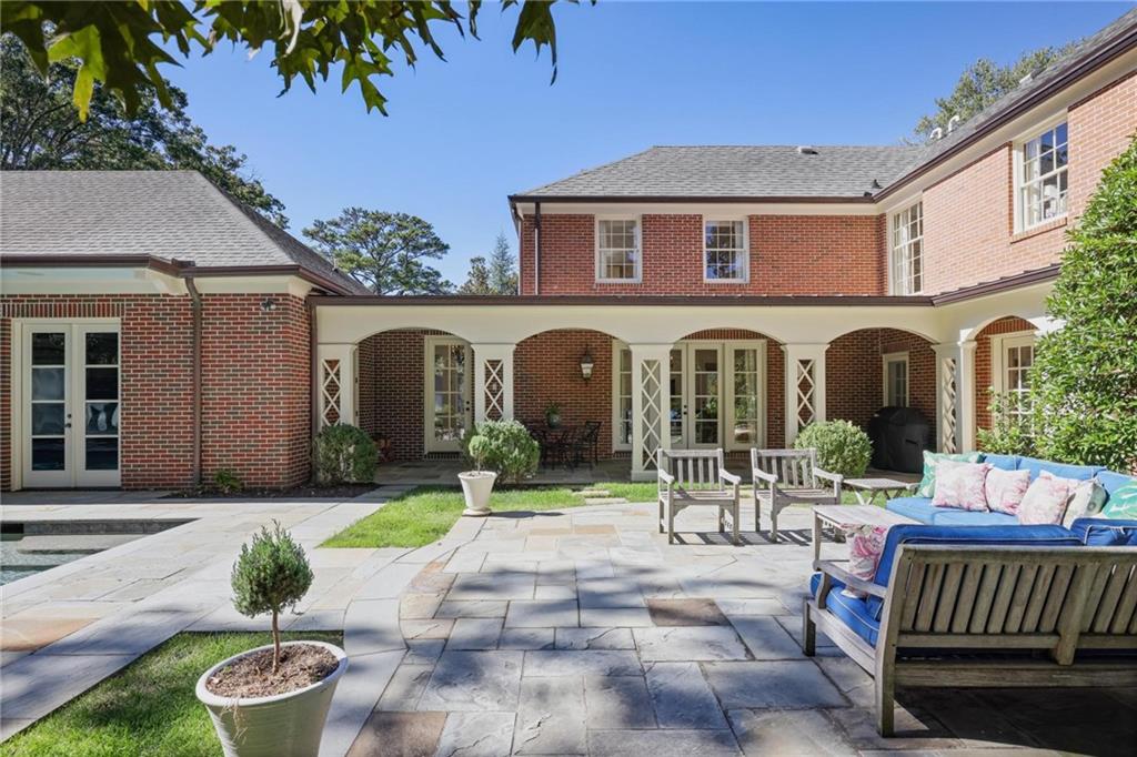 288 Peachtree Battle Avenue NW