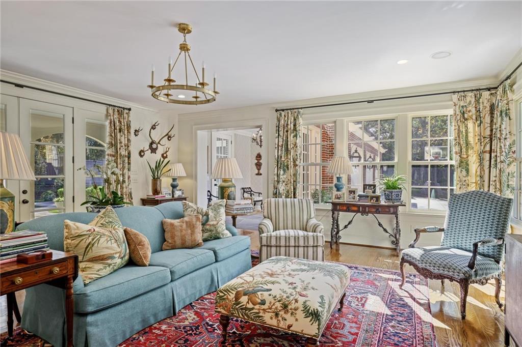 288 Peachtree Battle Avenue NW