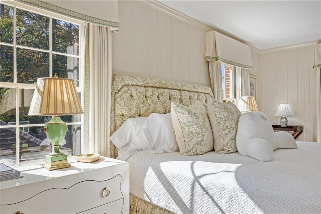 288 Peachtree Battle Avenue NW