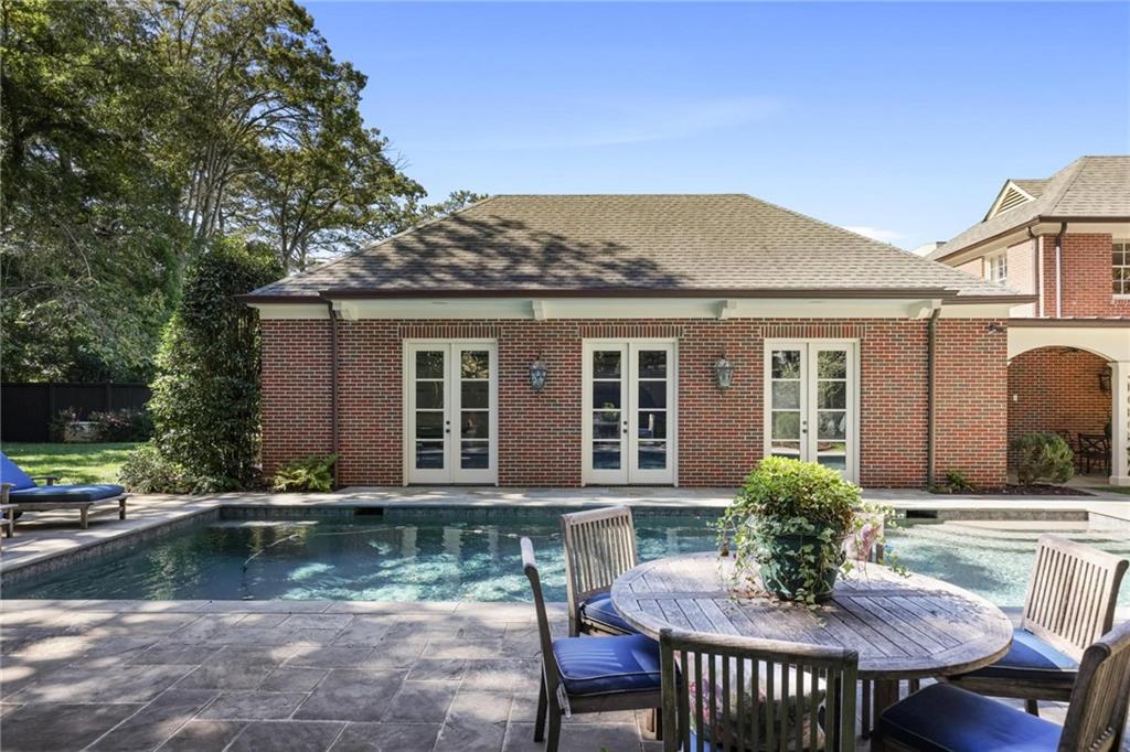 288 Peachtree Battle Avenue NW