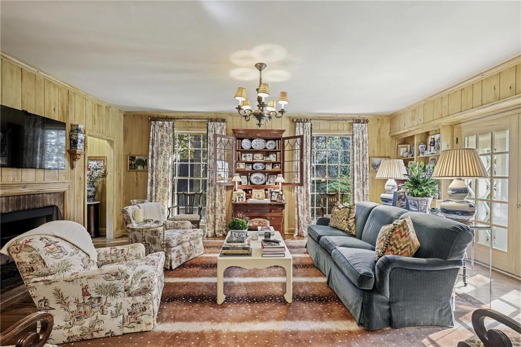 288 Peachtree Battle Avenue NW