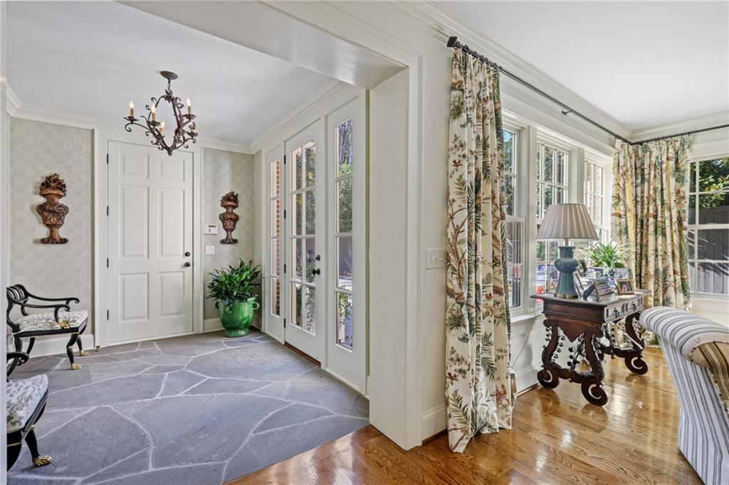 288 Peachtree Battle Avenue NW