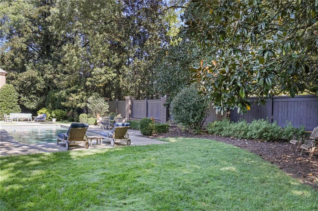 288 Peachtree Battle Avenue NW