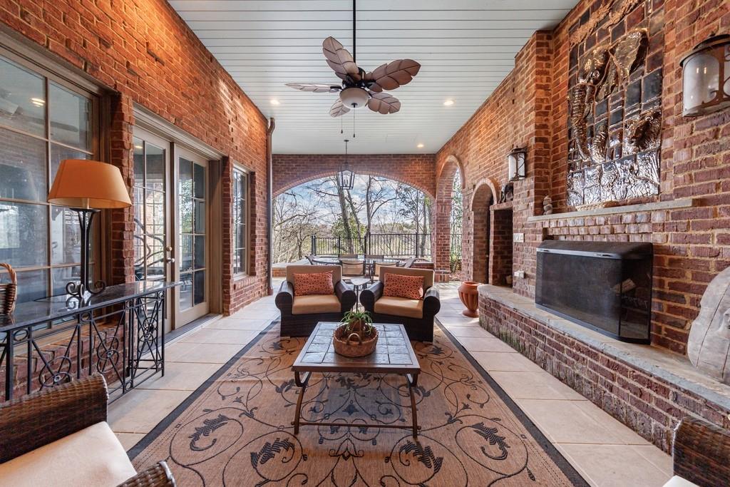 3295 Stillhouse Road SE