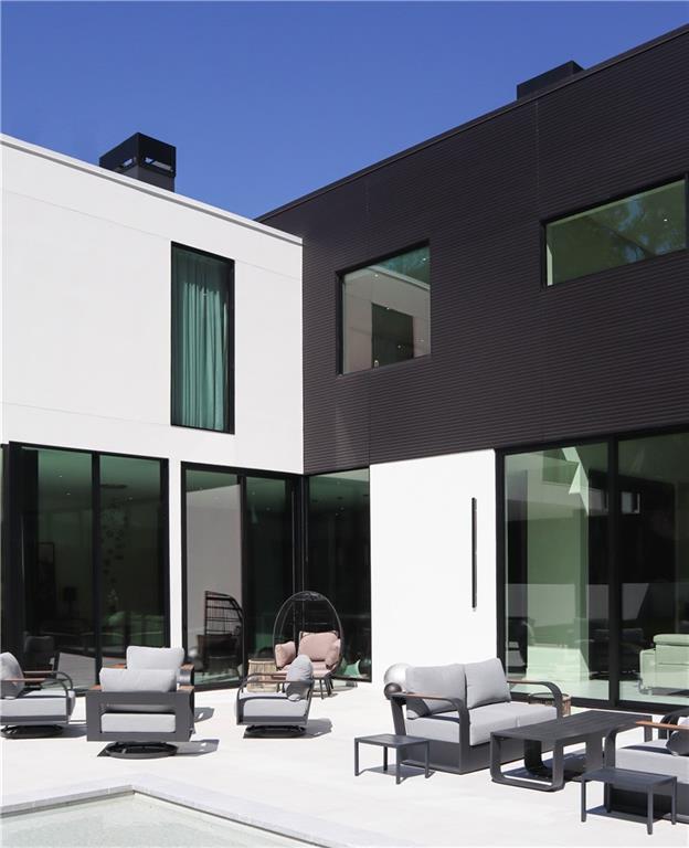 380 W Wesley Road NW