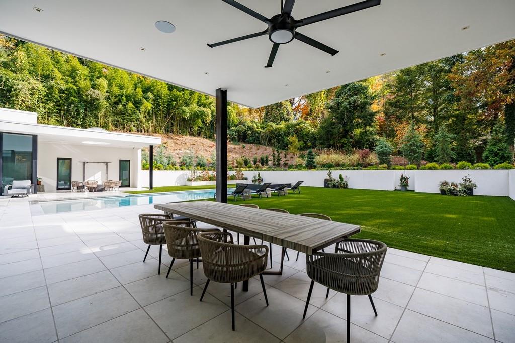 380 W Wesley Road NW