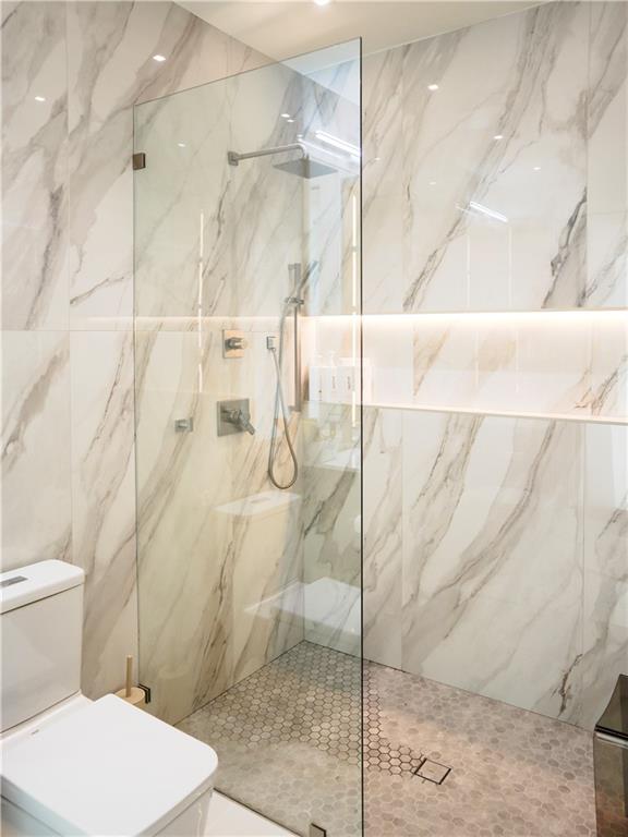 380 W Wesley Road NW