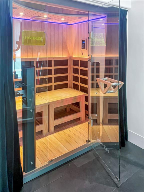 380 W Wesley Road NW