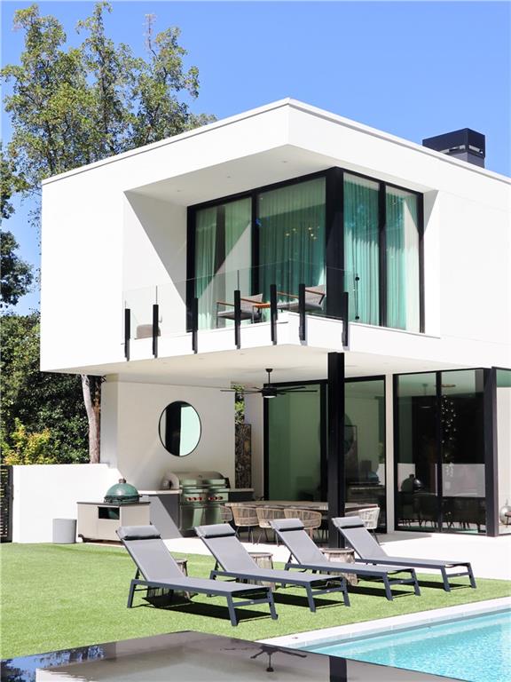 380 W Wesley Road NW