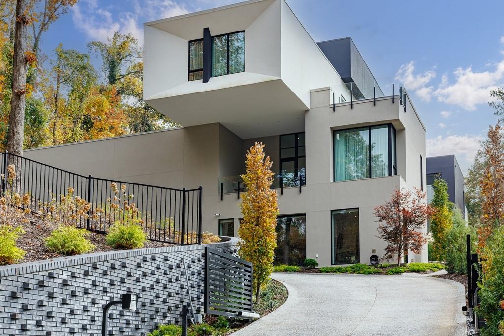 380 W Wesley Road NW