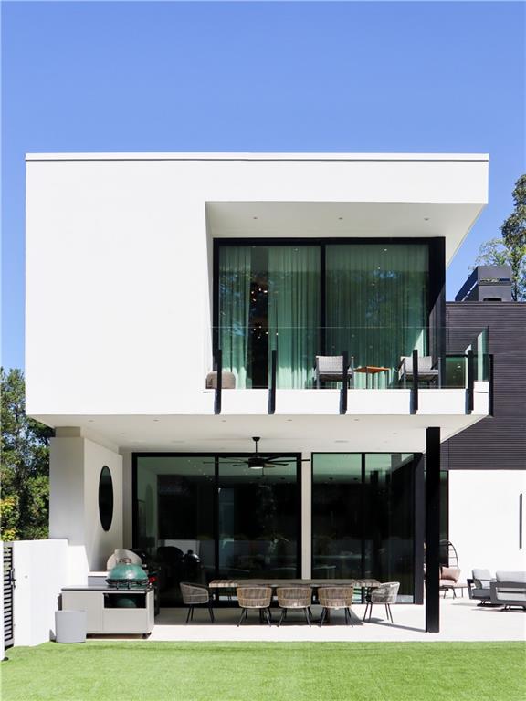 380 W Wesley Road NW