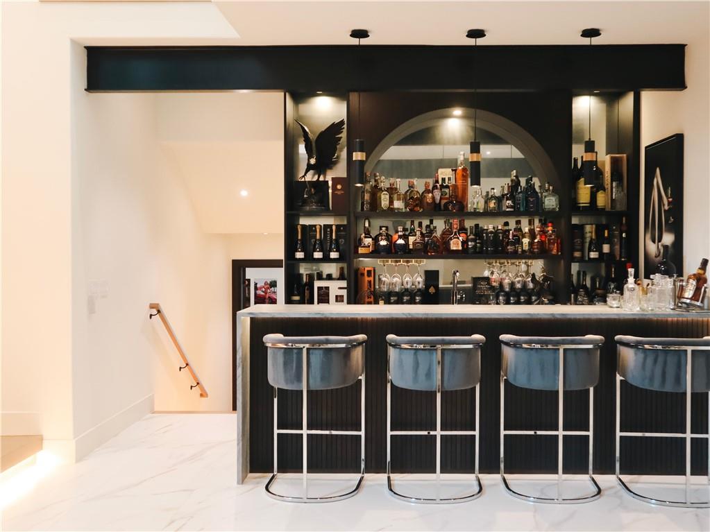 380 W Wesley Road NW