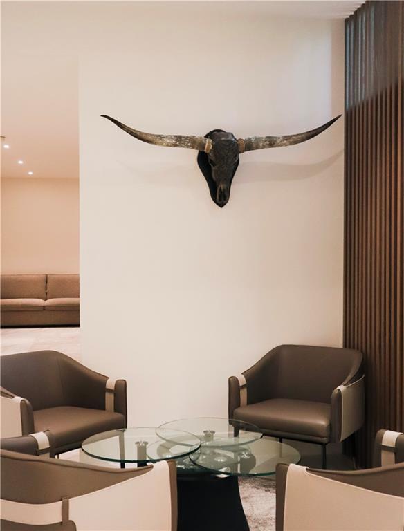 380 W Wesley Road NW