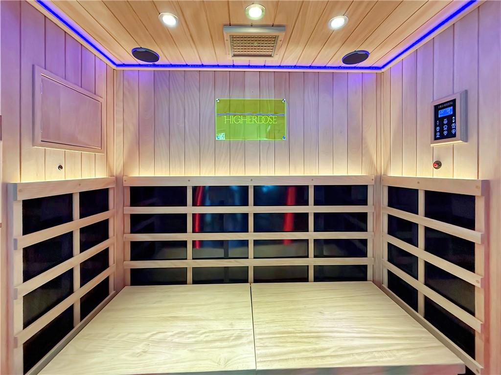 380 W Wesley Road NW