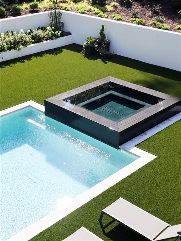 380 W Wesley Road NW