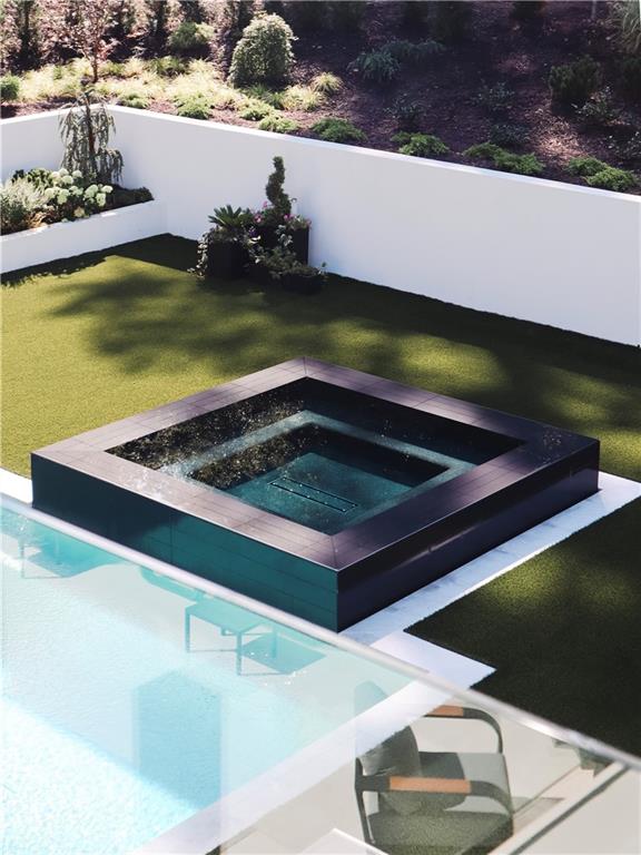 380 W Wesley Road NW