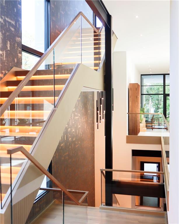 380 W Wesley Road NW