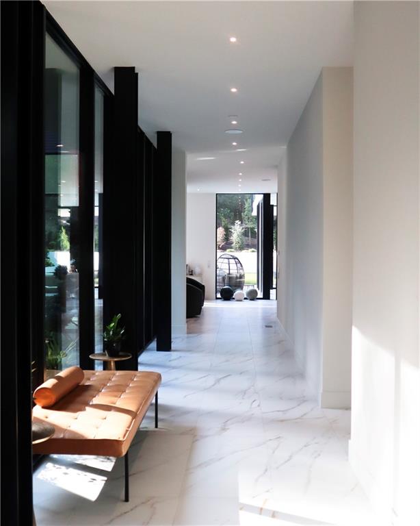 380 W Wesley Road NW