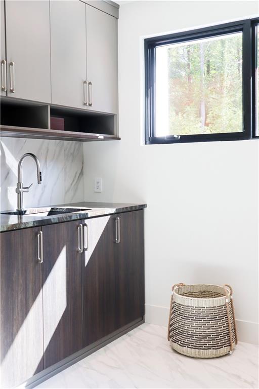 380 W Wesley Road NW