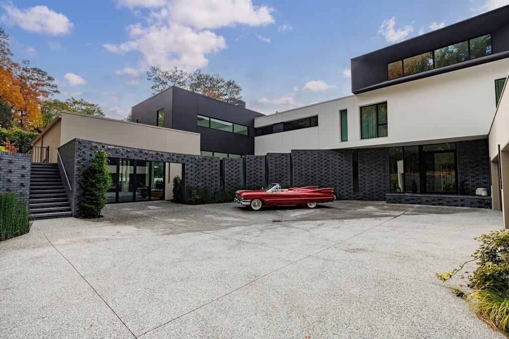 380 W Wesley Road NW