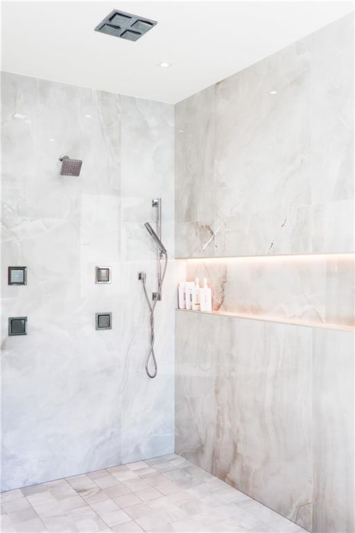 380 W Wesley Road NW