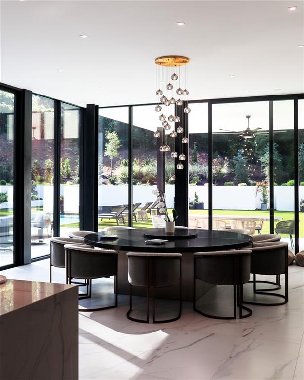 380 W Wesley Road NW