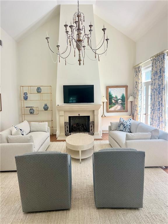 25 Asheworth Court NW