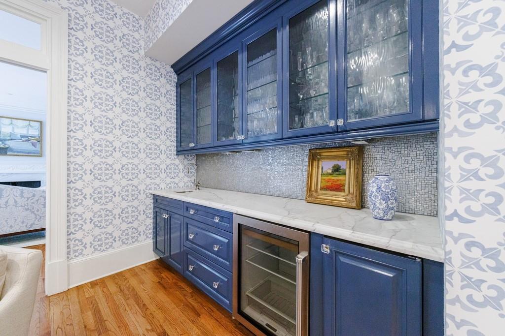 25 Asheworth Court NW