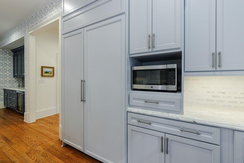 25 Asheworth Court NW