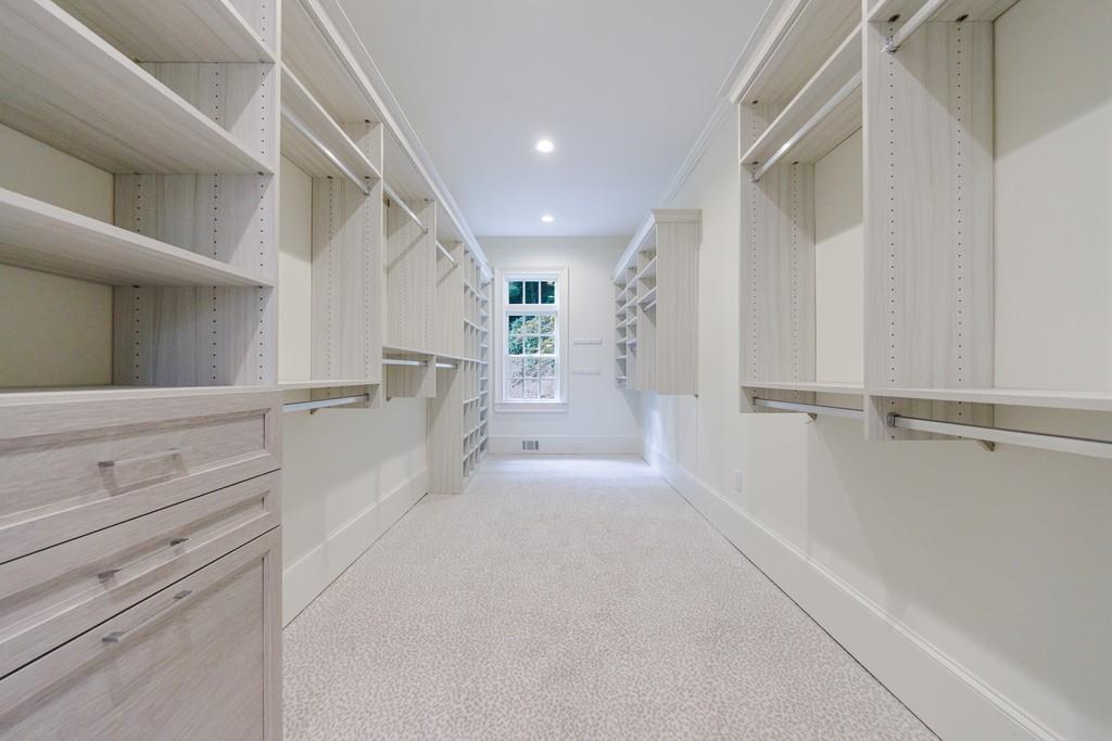 25 Asheworth Court NW