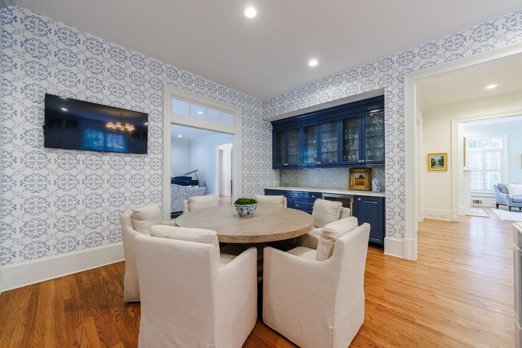 25 Asheworth Court NW