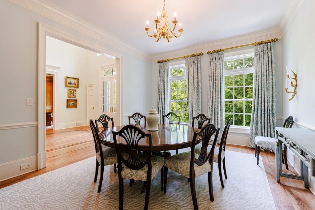 25 Asheworth Court NW