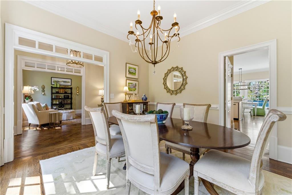 633 Longwood Drive NW