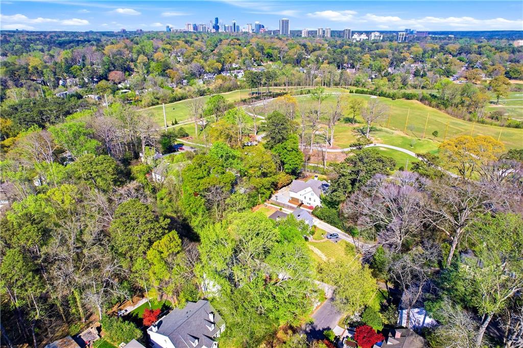 633 Longwood Drive NW