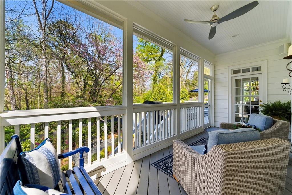 633 Longwood Drive NW