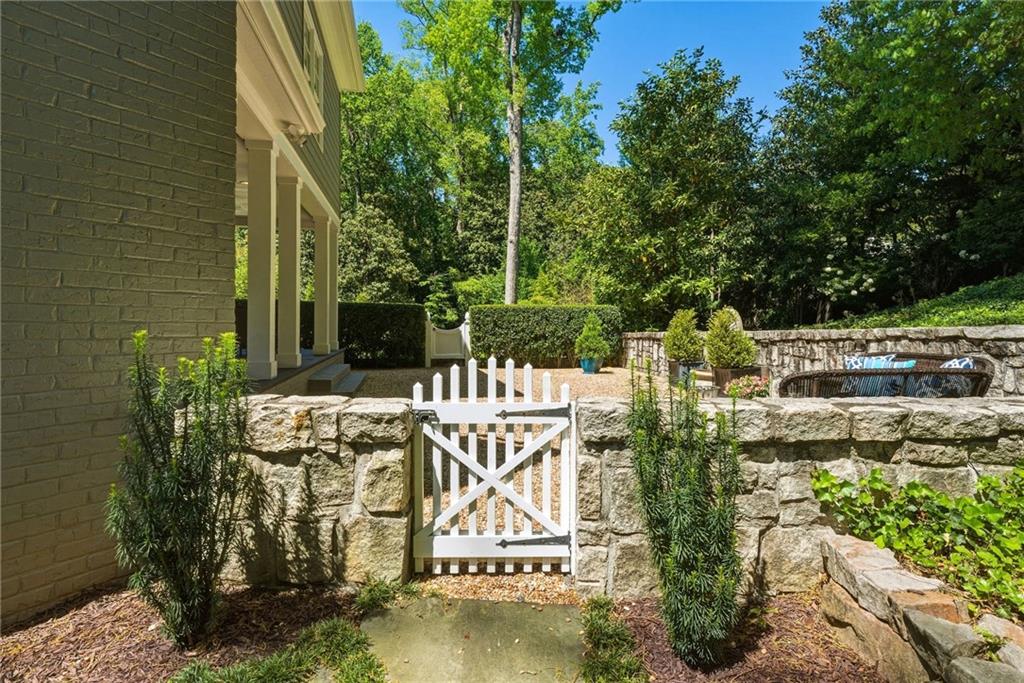 3395 W Paces Ferry Court NW