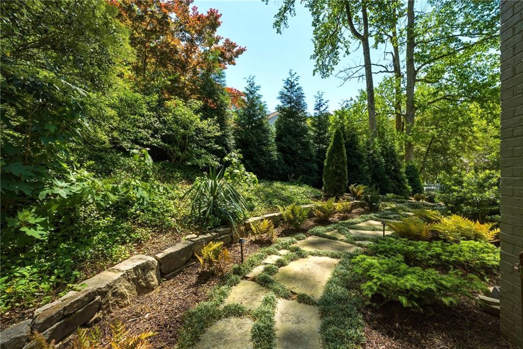 3395 W Paces Ferry Court NW