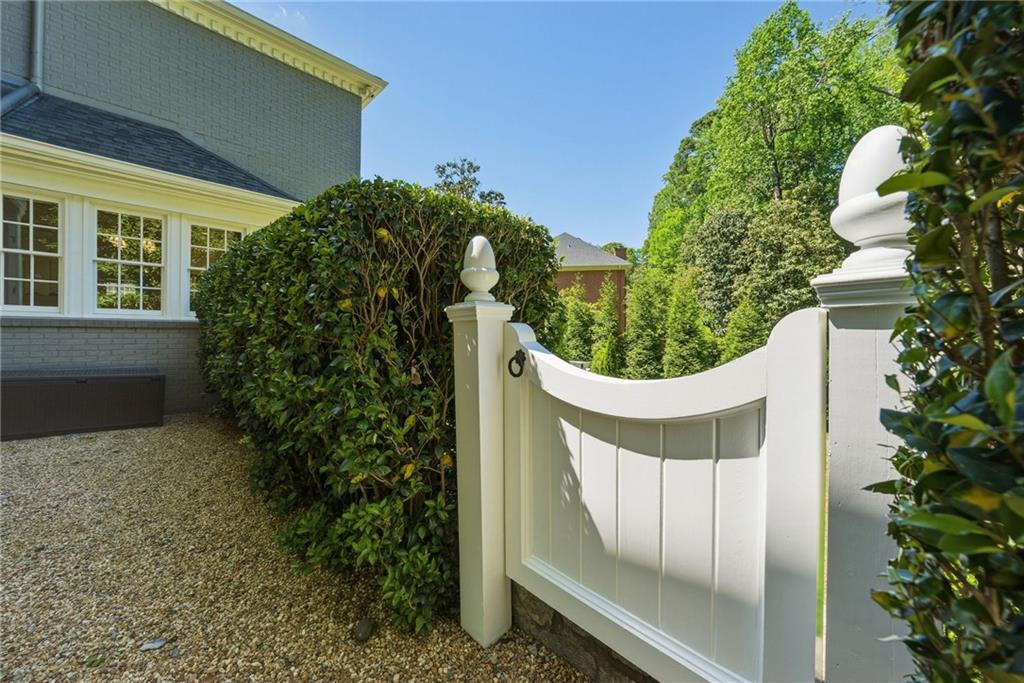 3395 W Paces Ferry Court NW