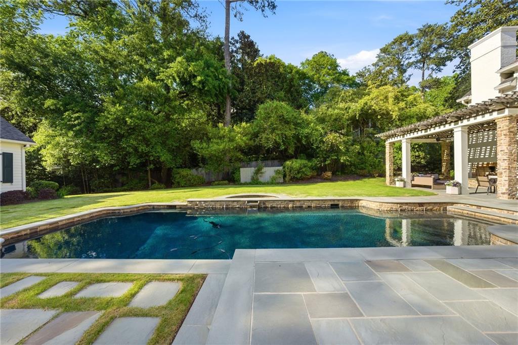 2820 Normandy Drive NW