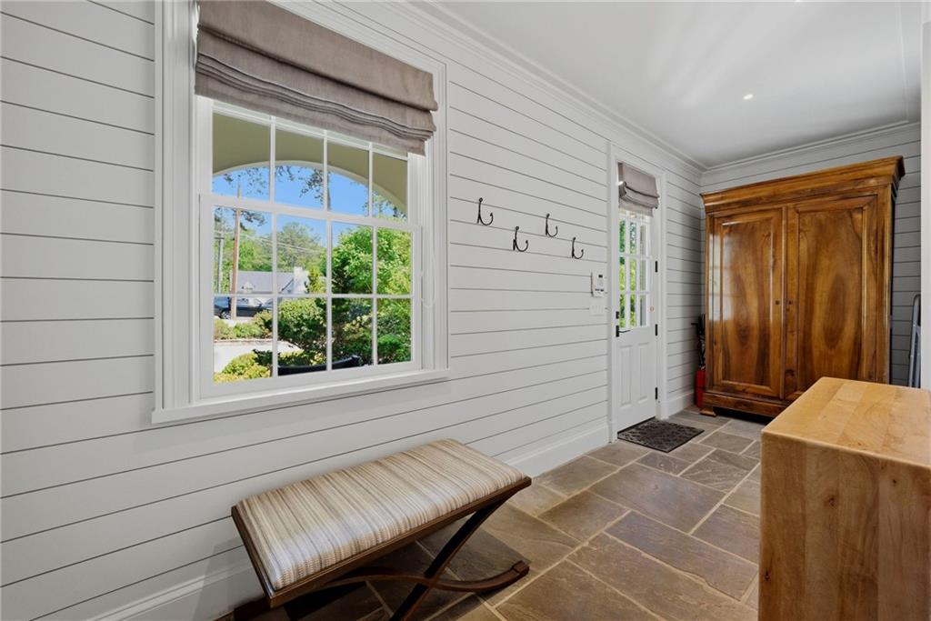 2820 Normandy Drive NW