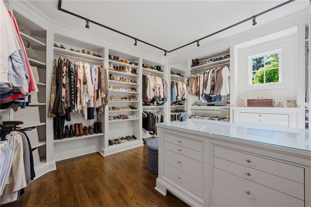 2820 Normandy Drive NW