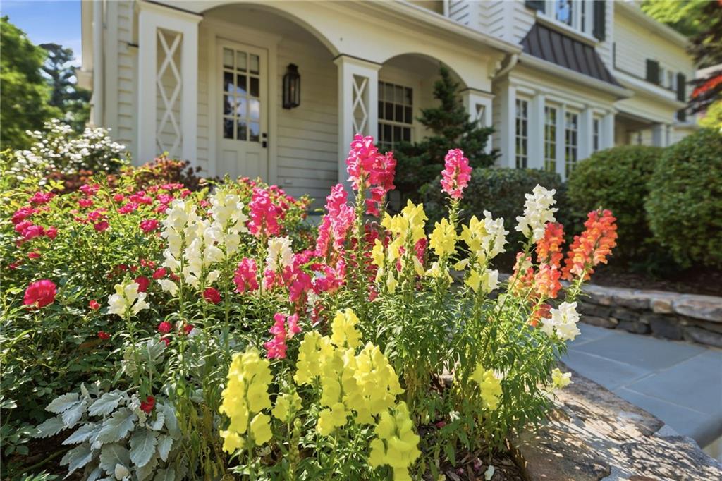 2820 Normandy Drive NW