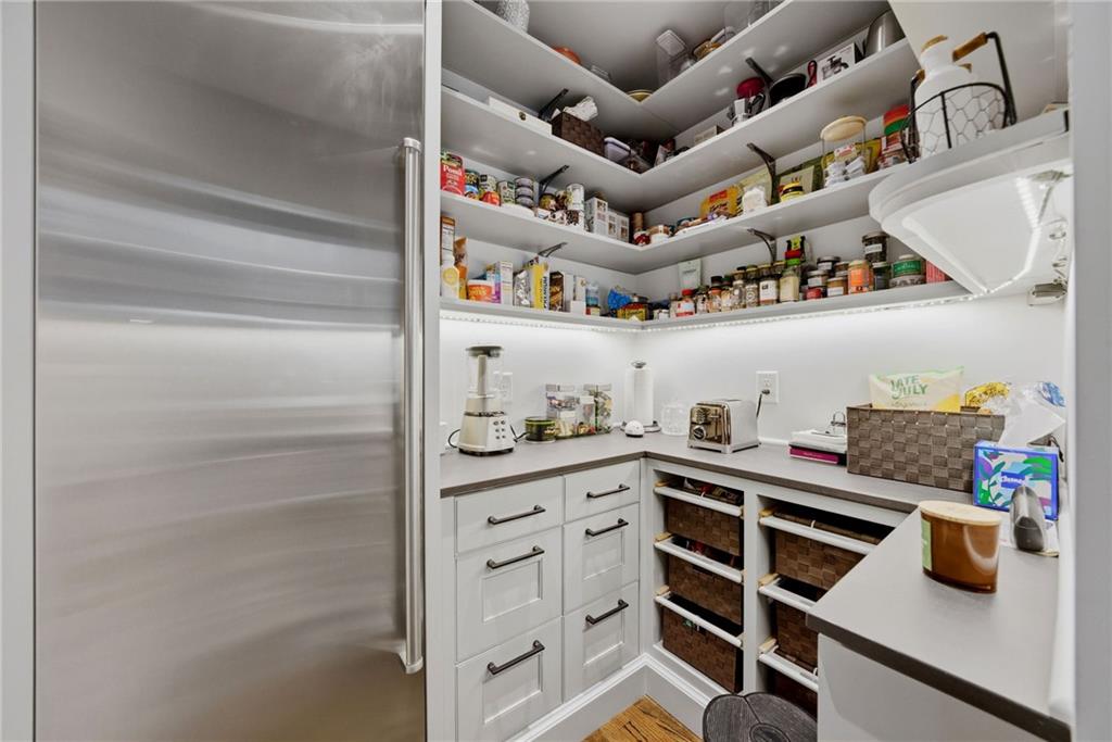 2820 Normandy Drive NW