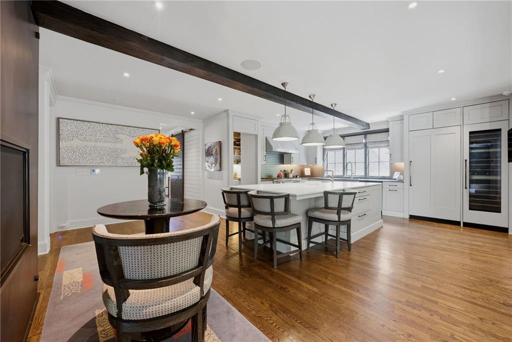 2820 Normandy Drive NW