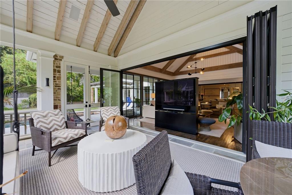 2820 Normandy Drive NW