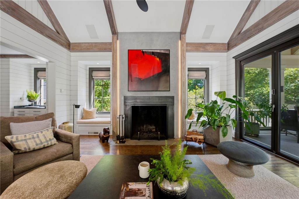 2820 Normandy Drive NW