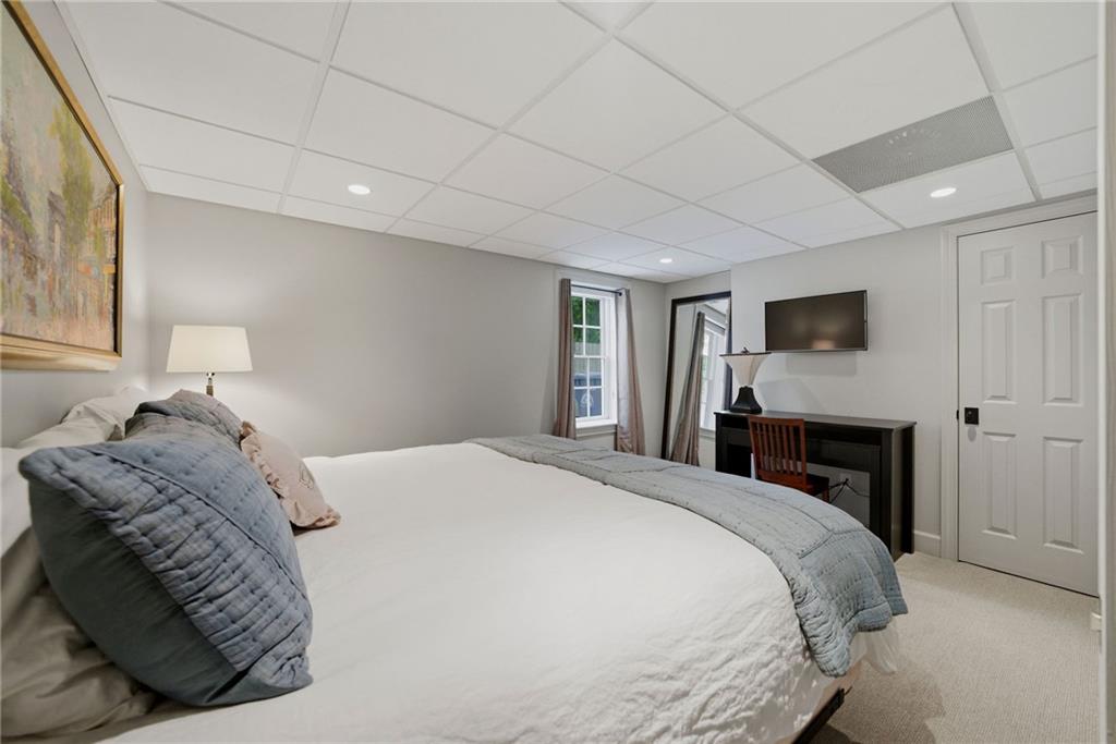 2820 Normandy Drive NW