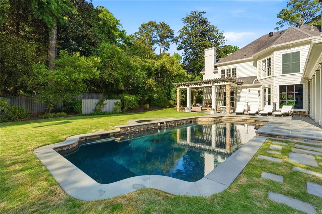 2820 Normandy Drive NW