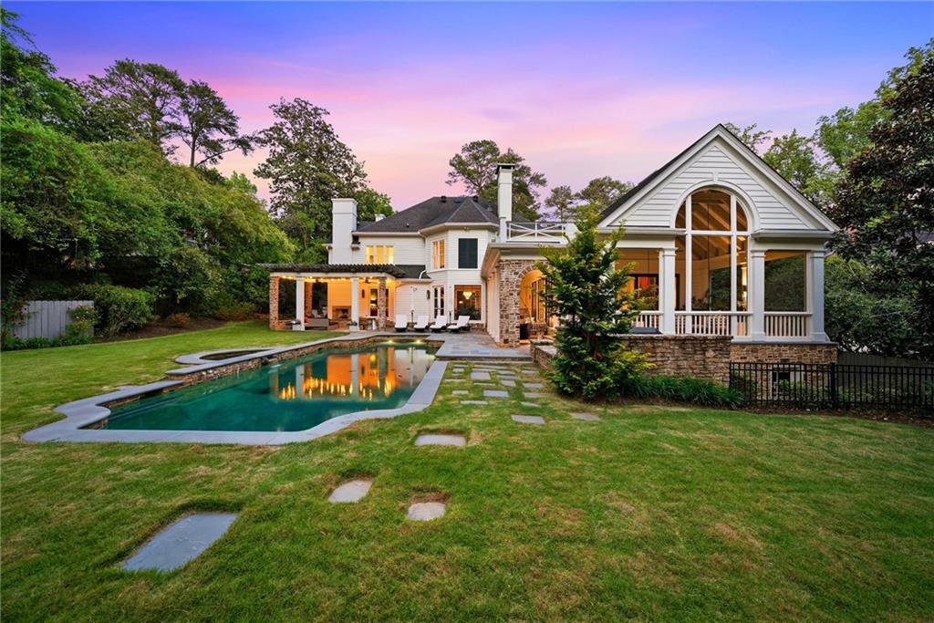 2820 Normandy Drive NW