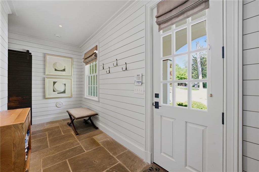 2820 Normandy Drive NW